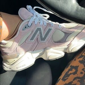 New Balance Women's Pink and Gray Sneakers